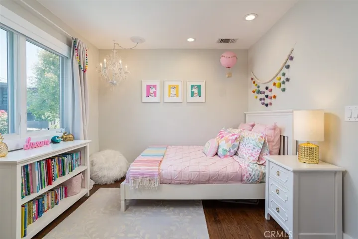 345 La Jolla Drive, Newport Beach, California 92663