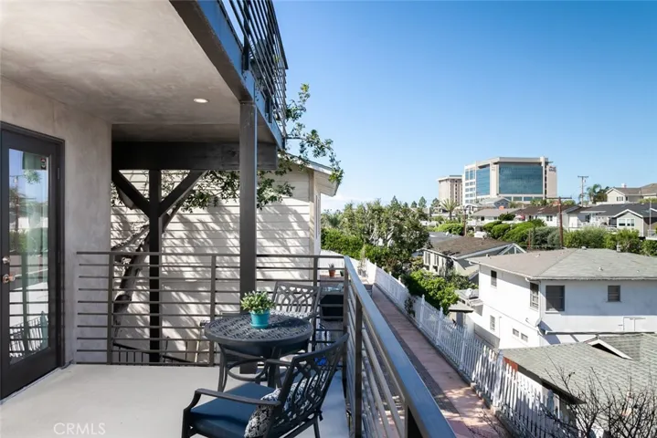 345 La Jolla Drive, Newport Beach, California 92663