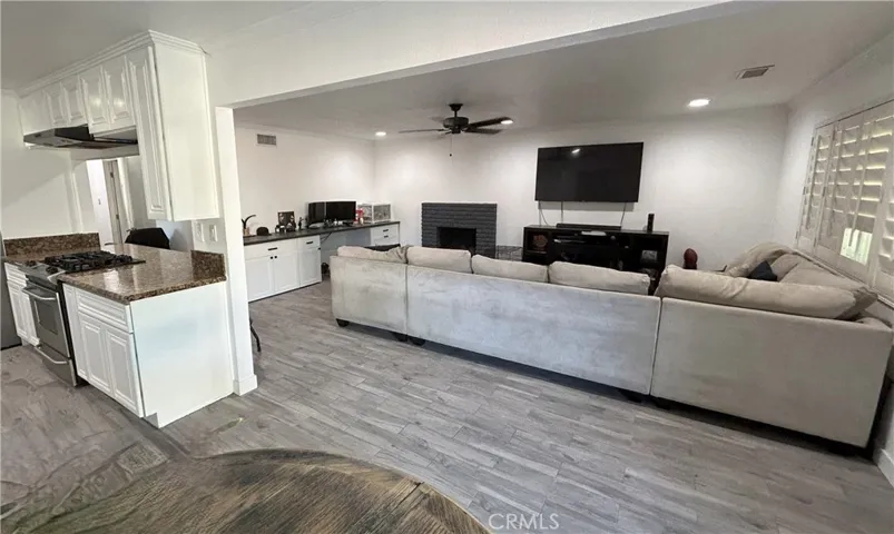 7548 Valley View Street, Buena Park, California 90620