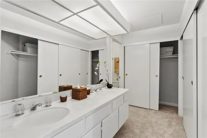 Ensuite Bath for Primary Bedroom