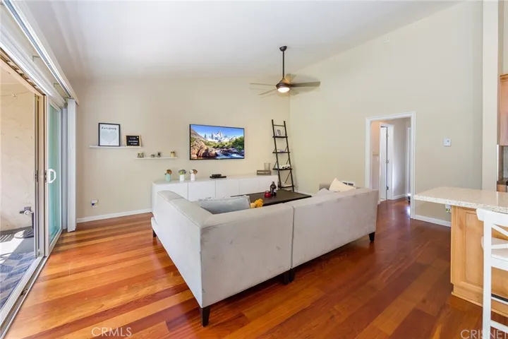 818 Camino Real 207, Redondo Beach, California 90277