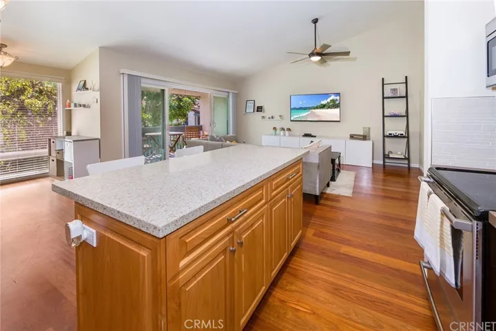 818 Camino Real 207, Redondo Beach, California 90277