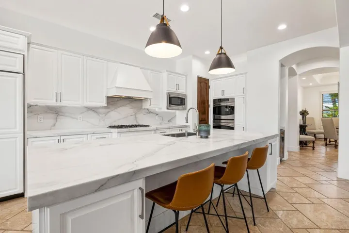 7.1-42-web-or-mls-2H8A6794