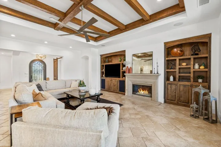 8.3-51-web-or-mls-2H8A6749