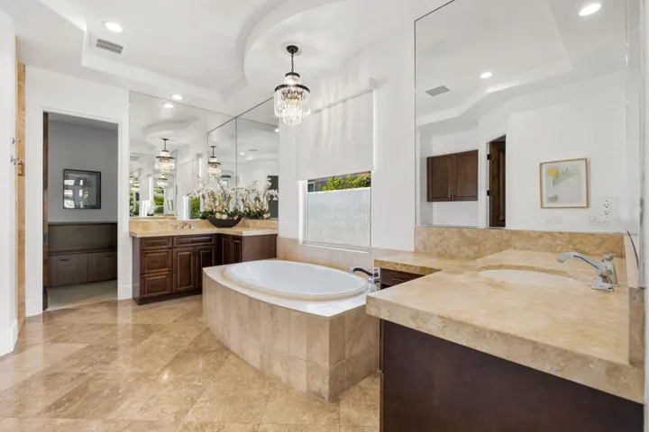 34.3-31-web-or-mls-2H8A6849