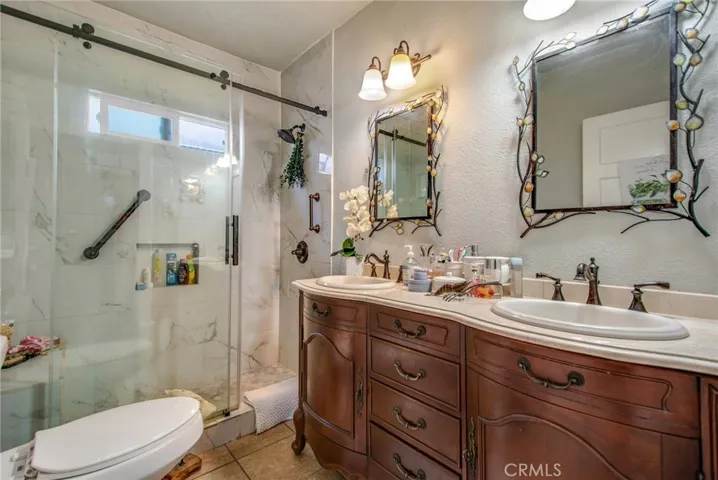 1801 W 39th Street, Los Angeles, California 90062