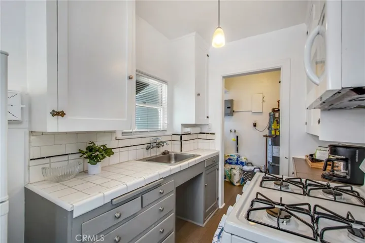 1801 W 39th Street, Los Angeles, California 90062