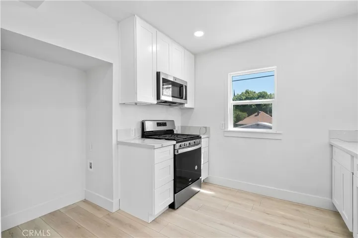 2240 6th Street Back House, La Verne, California 91750