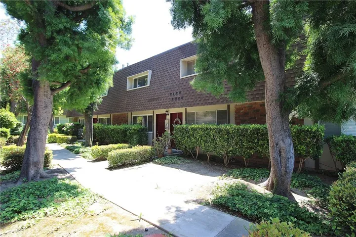 3733 N Harbor Boulevard 74, Fullerton, California 92835