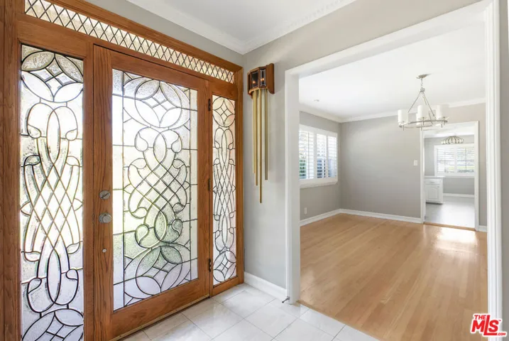 1535 Glenmont Drive, Glendale, California 91207