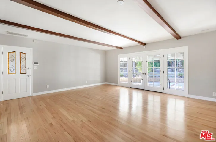 1535 Glenmont Drive, Glendale, California 91207