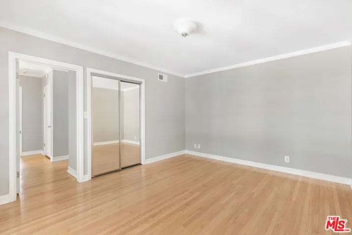 1535 Glenmont Drive, Glendale, California 91207