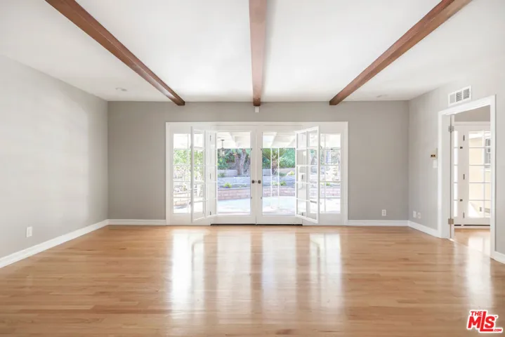 1535 Glenmont Drive, Glendale, California 91207