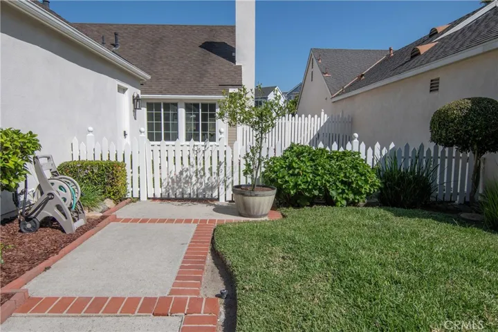 27822 Holly Oak Lane, Mission Viejo, California 92691