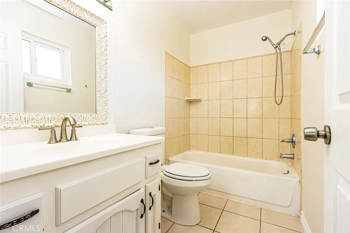 12812 Yellowstone Avenue, Victorville, California 92395