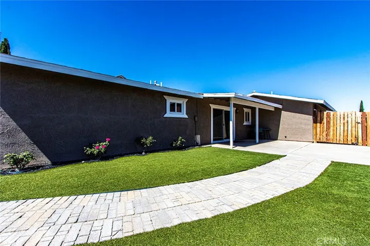 12812 Yellowstone Avenue, Victorville, California 92395