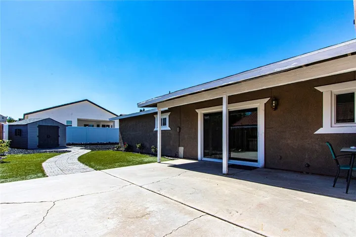 12812 Yellowstone Avenue, Victorville, California 92395