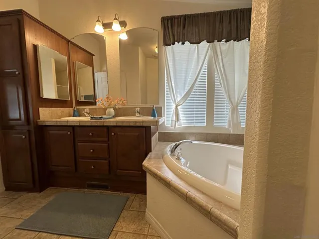 1401 El Norte Pkwy Spc 35 Spc 35, San Marcos, California 92069