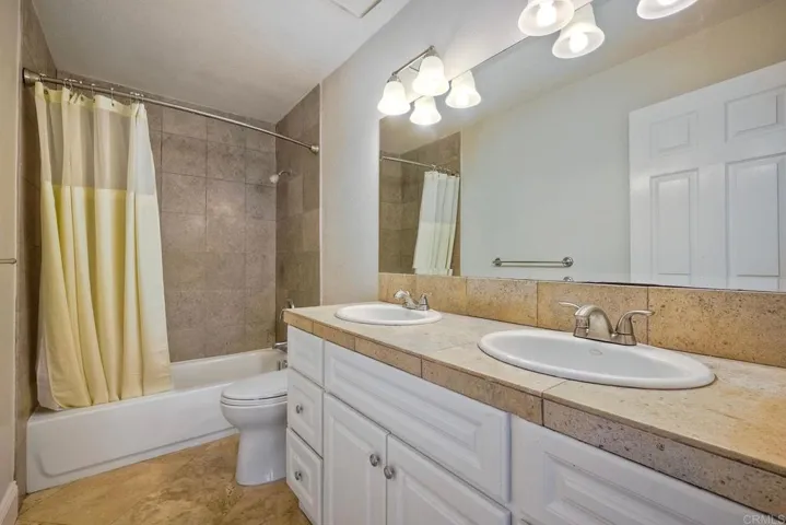 8338 Regents 1-o, San Diego, California 92122