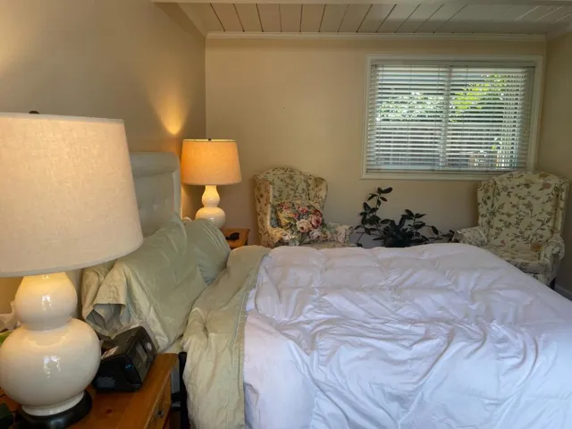 372 Creekside Drive, Palo Alto, California 94306