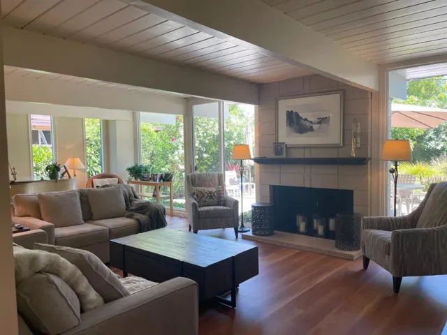 372 Creekside Drive, Palo Alto, California 94306