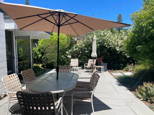 372 Creekside Drive, Palo Alto, California 94306