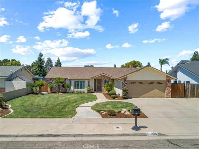 1566 E Ben Franklin Avenue, Tulare, California 93274