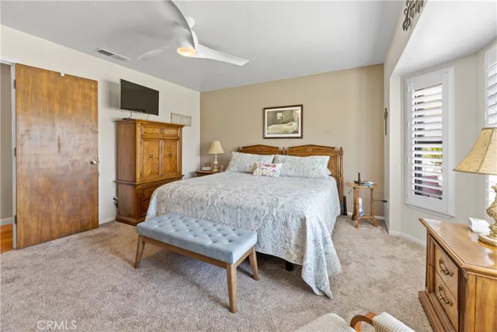1566 E Ben Franklin Avenue, Tulare, California 93274