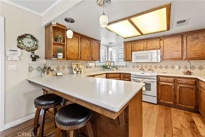1566 E Ben Franklin Avenue, Tulare, California 93274
