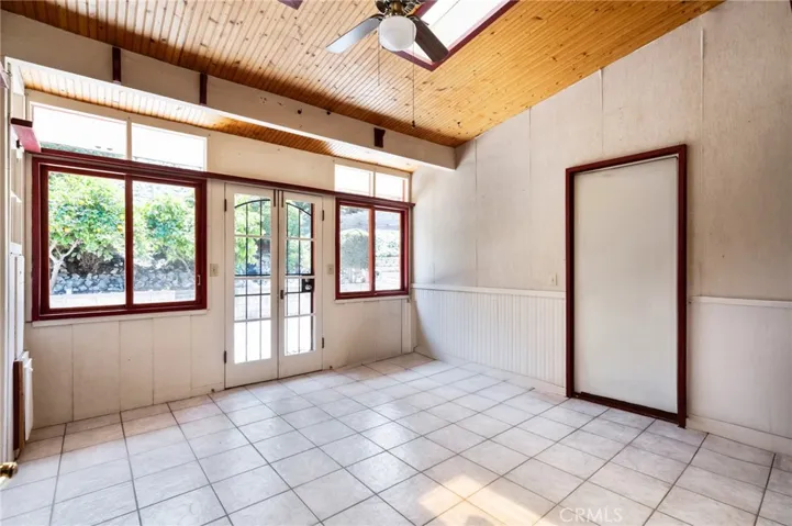 2030 Santa Rena Drive, Rancho Palos Verdes, California 90275