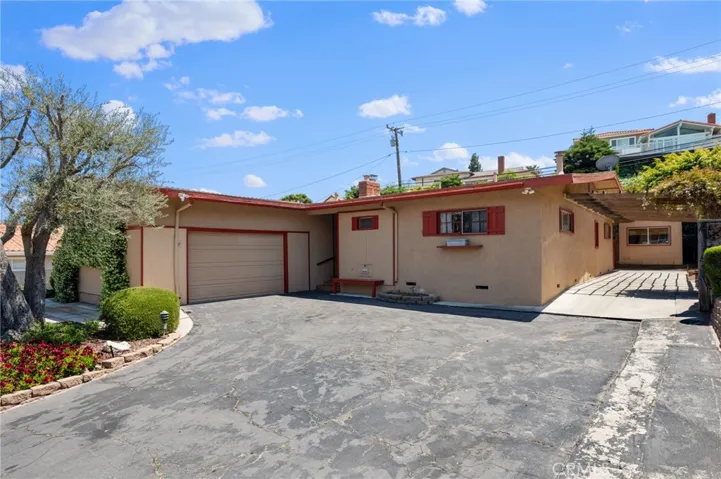 2030 Santa Rena Drive, Rancho Palos Verdes, California 90275
