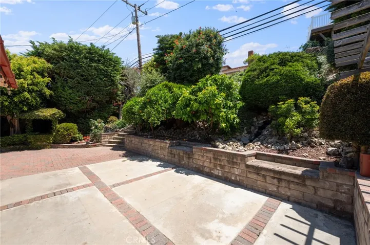 2030 Santa Rena Drive, Rancho Palos Verdes, California 90275