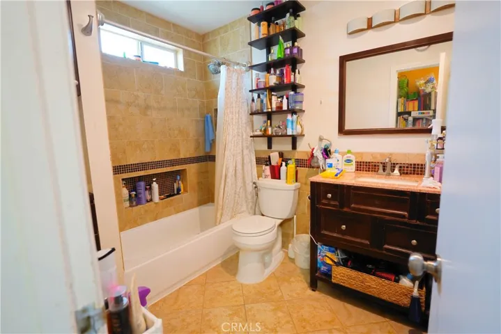 5600 Via San Delarro Street, East Los Angeles, California 90022
