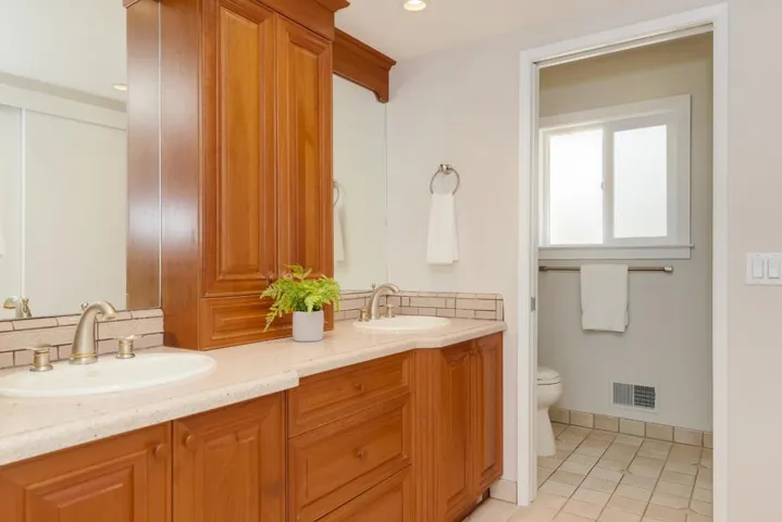 19640 Junipero Way, Saratoga, California 95070