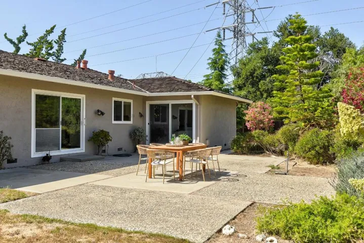 19640 Junipero Way, Saratoga, California 95070