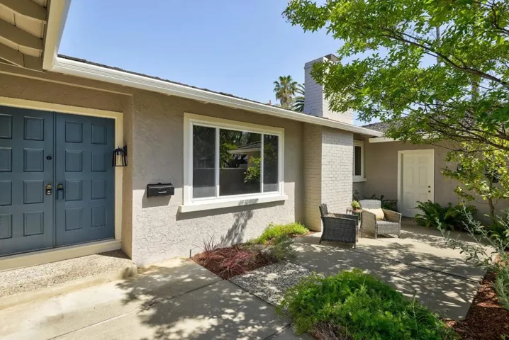 19640 Junipero Way, Saratoga, California 95070