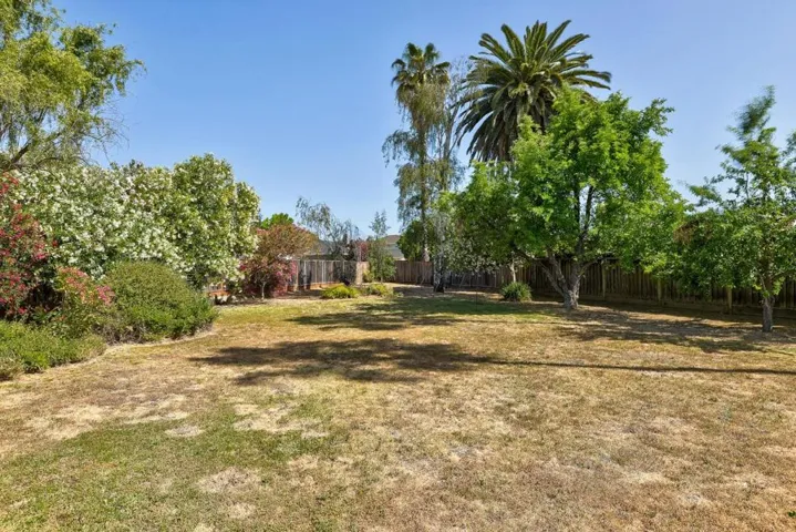 19640 Junipero Way, Saratoga, California 95070