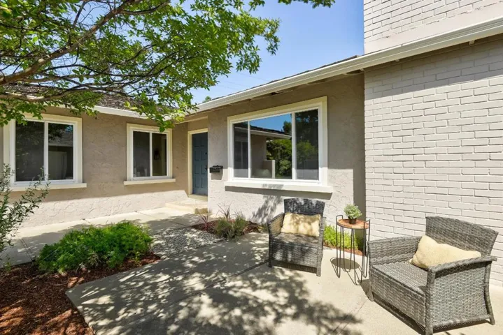 19640 Junipero Way, Saratoga, California 95070