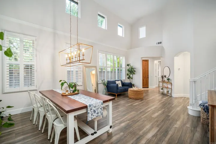 Dining  / Living View