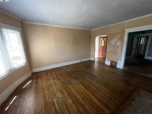 1047 Plymouth Ave, San Francisco, California 94112