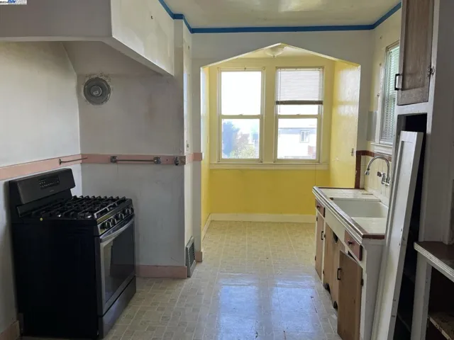 1047 Plymouth Ave, San Francisco, California 94112