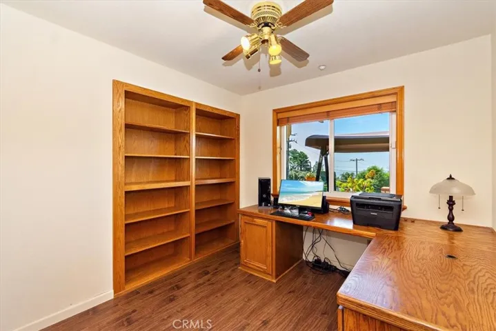  Bedroom/Study