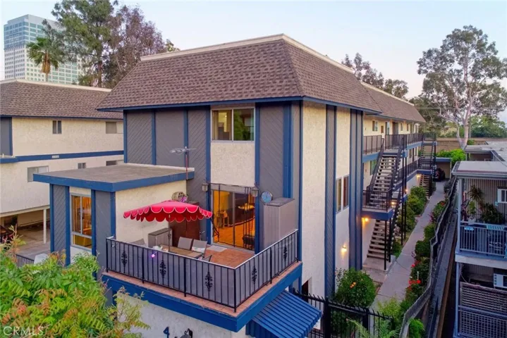 Desirable front unit with oversized balcony.