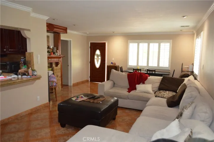 3195 Royal Oaks Drive, Thousand Oaks, California 91362