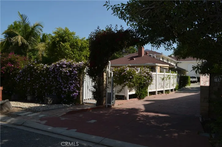 3195 Royal Oaks Drive, Thousand Oaks, California 91362