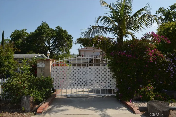 3195 Royal Oaks Drive, Thousand Oaks, California 91362