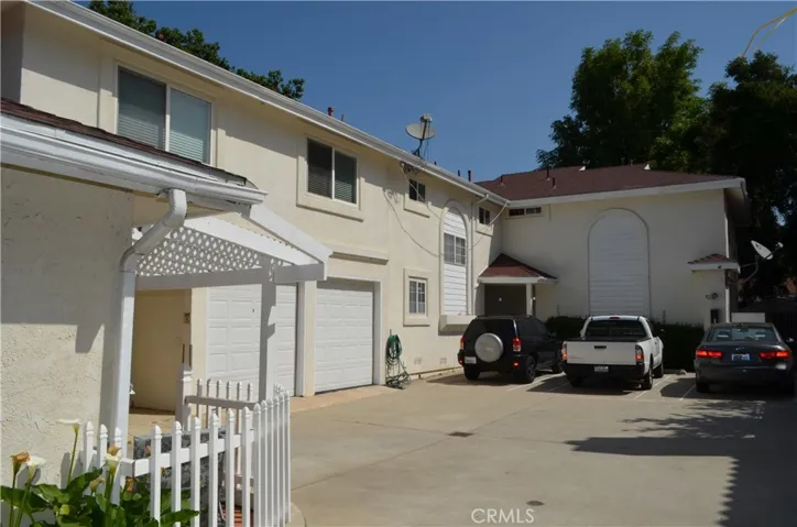 3195 Royal Oaks Drive, Thousand Oaks, California 91362