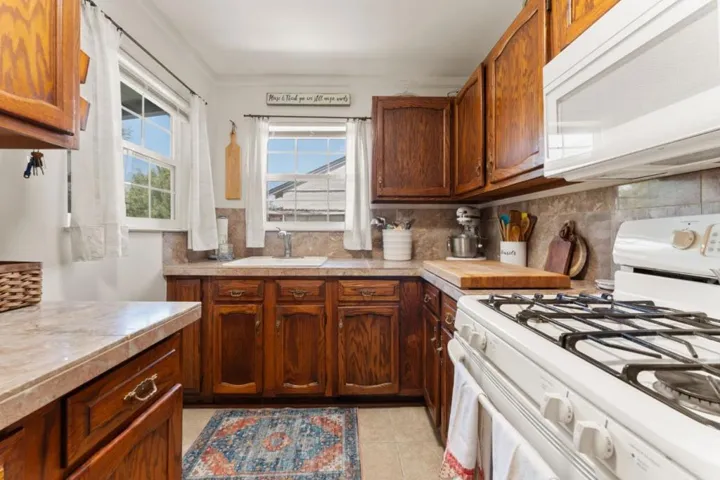 136 Arthur Road, Watsonville, California 95076