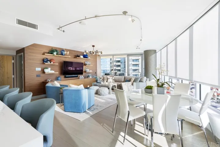 888 W E Street 1304, San Diego, California 92101