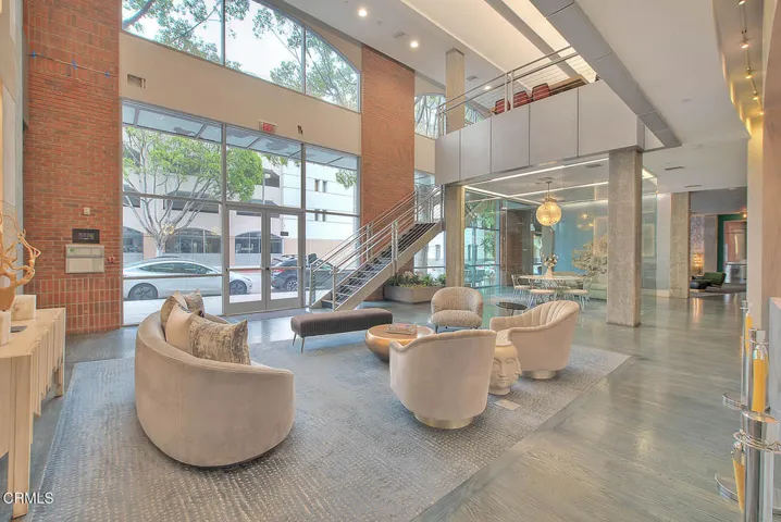 Lobby (1 of 10)